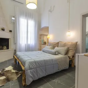 https://dongiovanni-apartment.lecce-hotels.com